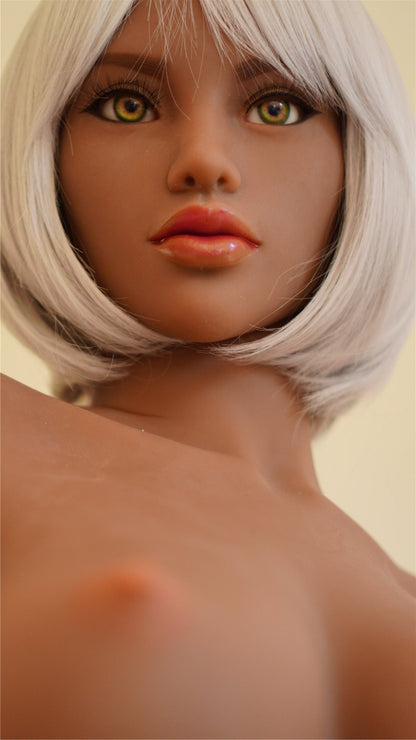 Doll Forever Gilly 155ซม. - ดอลล์รักเหมือนจริง - สีน้ำตาลอ่อน - ไหล่ยกและยืนและโครงกระดูก Evo
