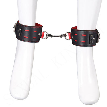 กุญแจมือและเครื่องพันธนาการหนังแบบปรับได้ BDSM อุปกรณ์ SM สำหรับผู้หญิงและคู่รัก