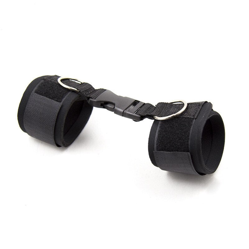 BDSM เฟติช ที่รัดแขน อุปกรณ์กักขัง กุญแจมือ โซ่ตรวน อุปกรณ์เสริมสุดเร้าใจ ของเล่นทางเพศสำหรับคู่รัก เกมผู้ใหญ่ ร้านค้า