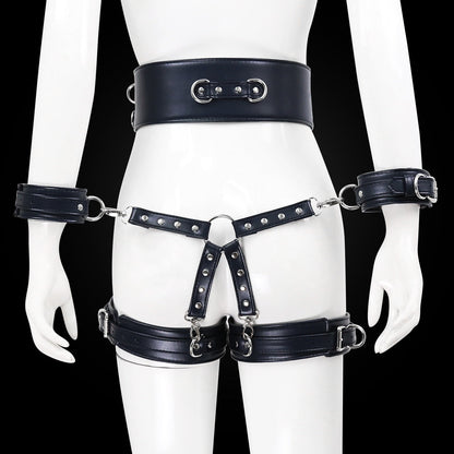 ชุดรัดตัว BDSM หนังเทียมสำหรับผู้ใหญ่ ประกอบด้วย กุญแจมือ เข็มขัด ที่รัดขา ข้อต่อตรงกลาง ของเล่นสำหรับผู้ใหญ่ ของเล่นรัดตัวสำหรับผู้หญิง