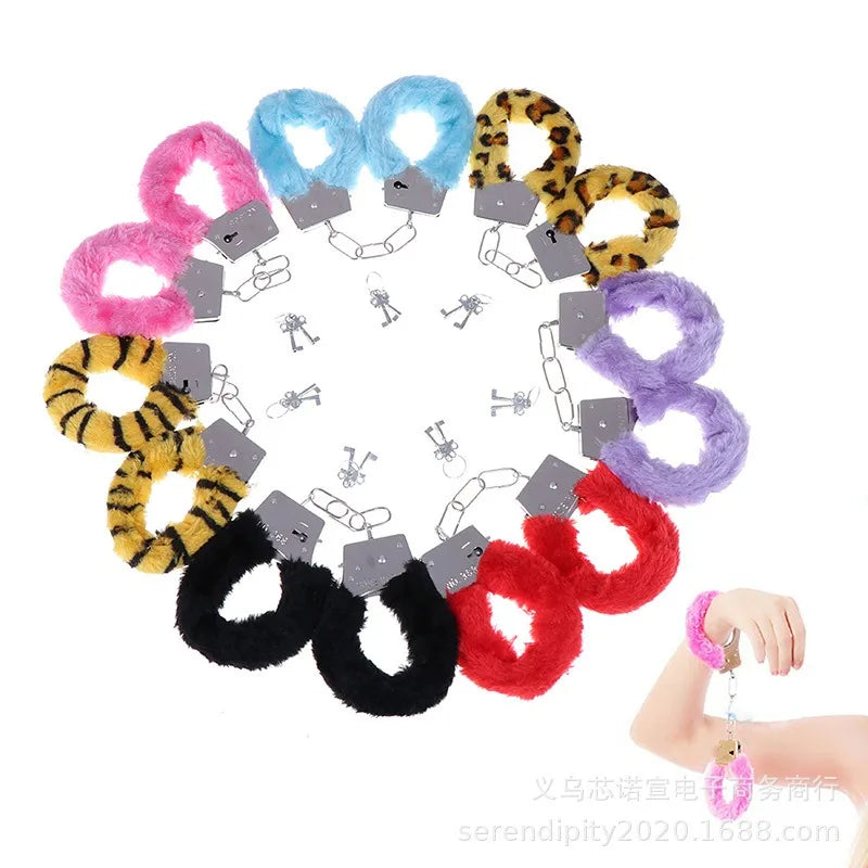 กุญแจมือขนฟูนุ่มสำหรับกิจกรรมคู่รักแบบผูกมัด สามารถปรับได้ สวมใส่สบาย