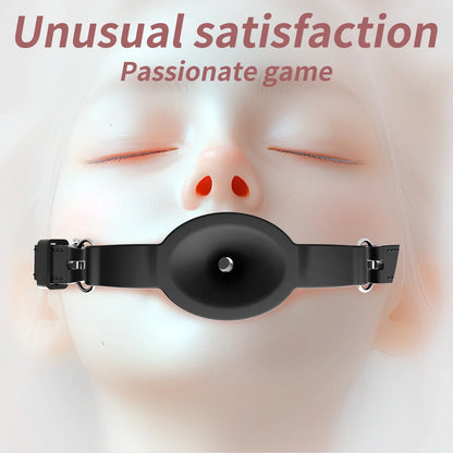 ที่อุดปากซิลิโคนแบบใหม่ BDSM ที่อุดปากลูกบอลระบายอากาศได้ เข็มขัดปรับได้ อุปกรณ์สำหรับผู้ใหญ่ เกมสำหรับผู้ใหญ่ ของเล่นทางเพศสำหรับคู่รัก ของเล่นสวมบทบาท ร้านขายของเล่นทางเพศ